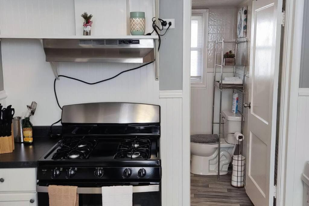 Perfect Combo Of Charm & Comfort- 2Bedroom Home Ноблсвілл Екстер'єр фото